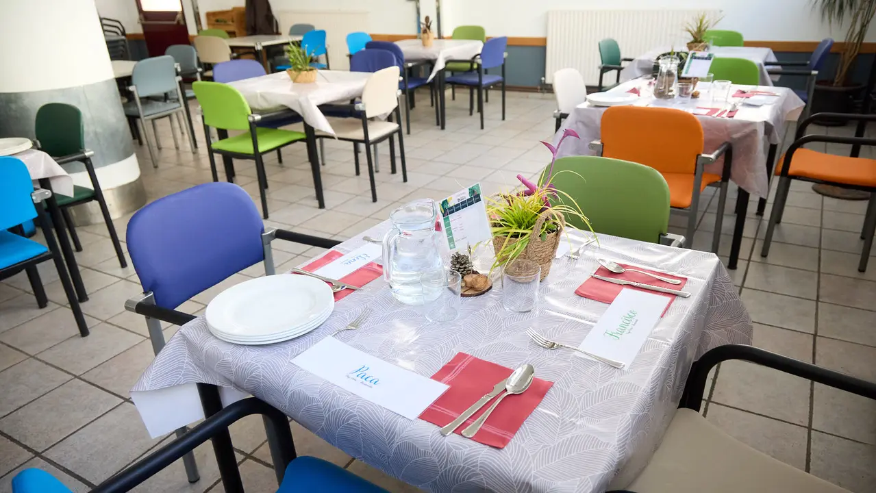 Inauguración del Comedor Comunitario en el Club de Personas Jubiladas San Esteban de Berriozar. IÑIGO ALZUGARAY