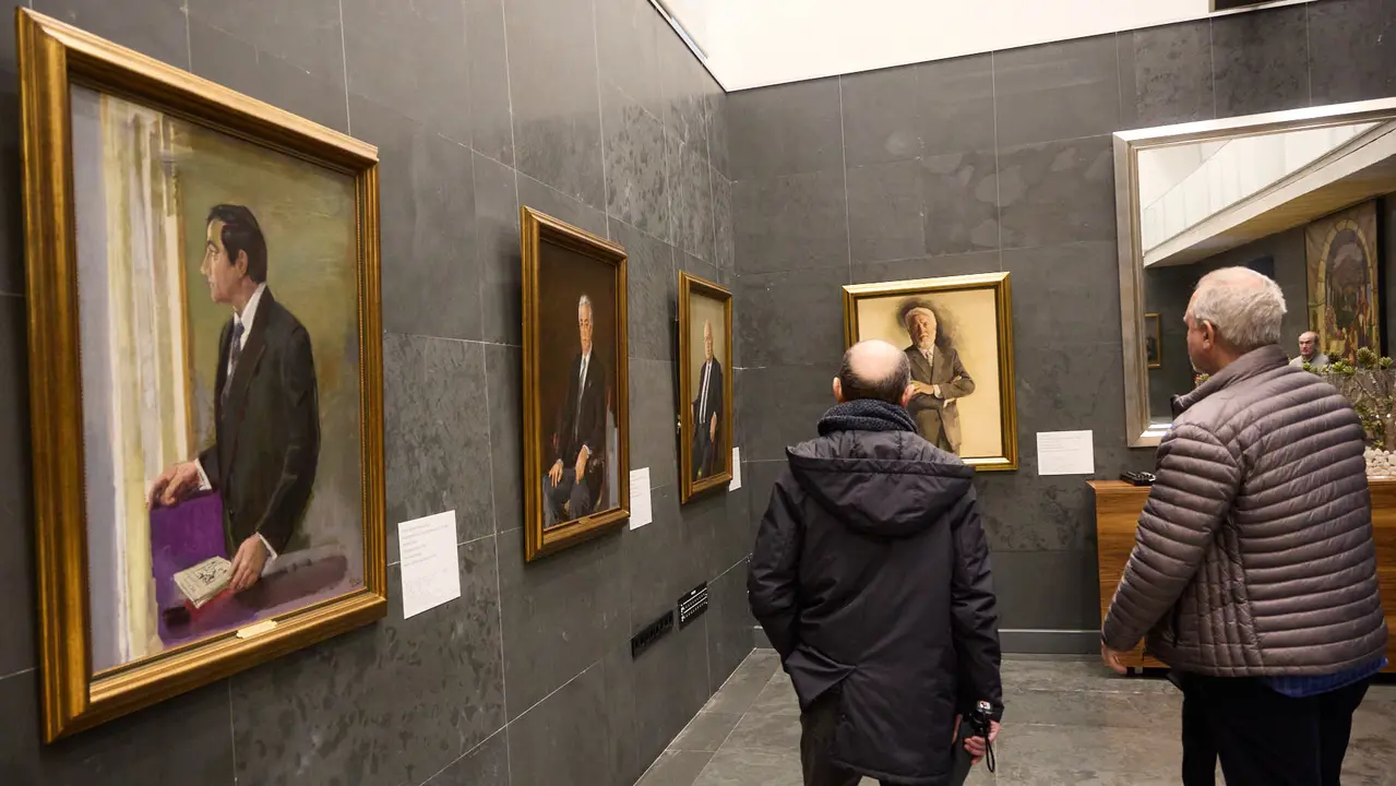 Jornada de puertas abiertas del Parlamento foral con motivo del Día de Navarra. IÑIGO ALZUGARAY