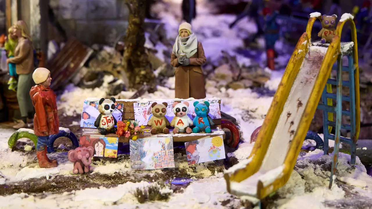 Tradicional exposición de Belenes en Baluarte organizada por la Asociación de Belenistas de Pamplona. IÑIGO ALZUGARAY
