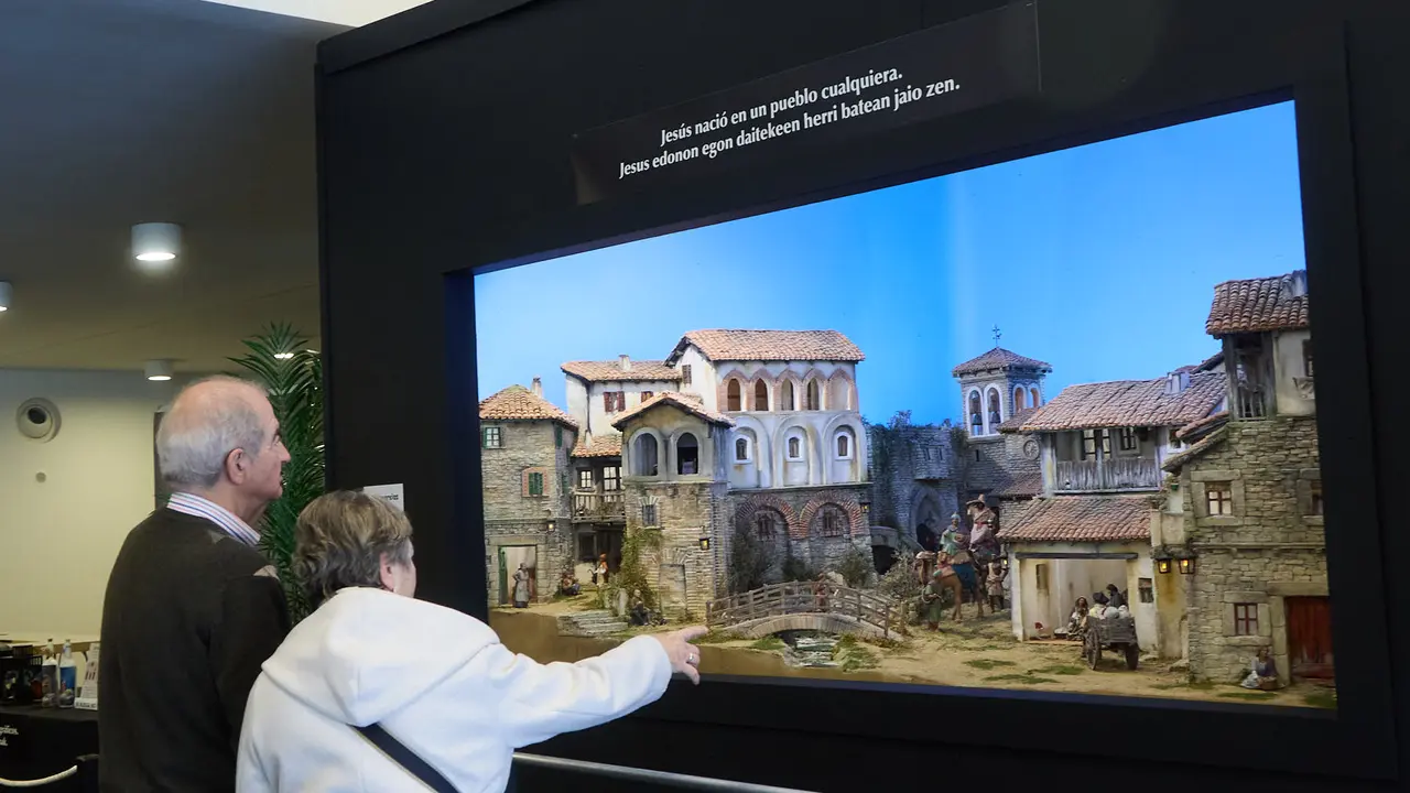 Tradicional exposición de Belenes en Baluarte organizada por la Asociación de Belenistas de Pamplona. IÑIGO ALZUGARAY