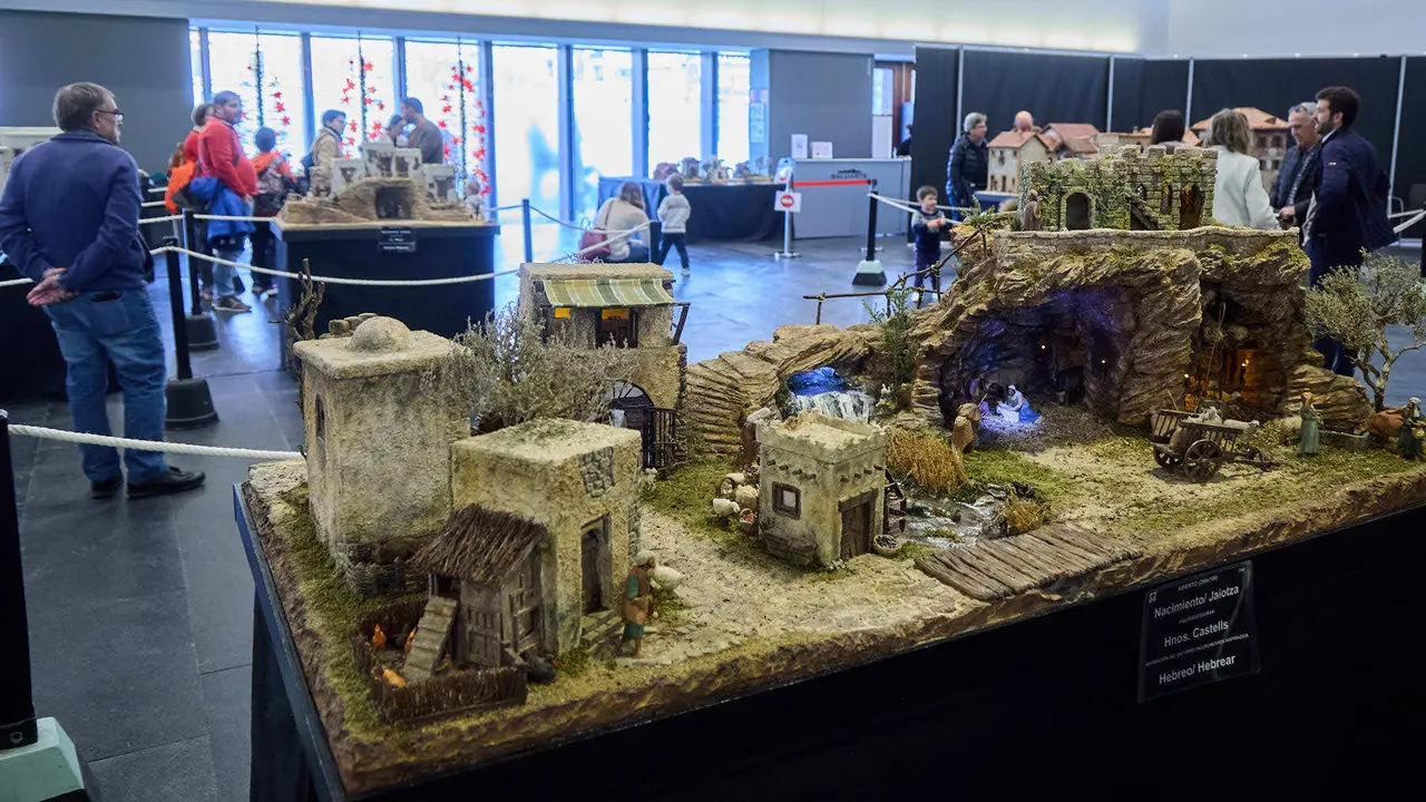 Tradicional exposición de Belenes en Baluarte organizada por la Asociación de Belenistas de Pamplona. IÑIGO ALZUGARAY