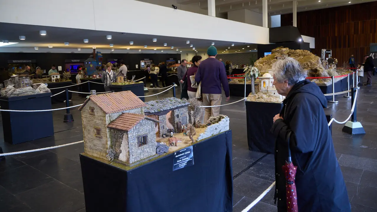 Tradicional exposición de Belenes en Baluarte organizada por la Asociación de Belenistas de Pamplona. IÑIGO ALZUGARAY