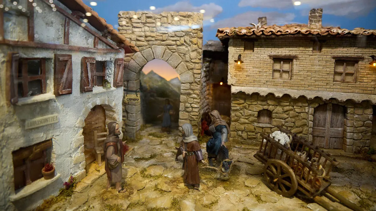 Tradicional exposición de Belenes en Baluarte organizada por la Asociación de Belenistas de Pamplona. IÑIGO ALZUGARAY