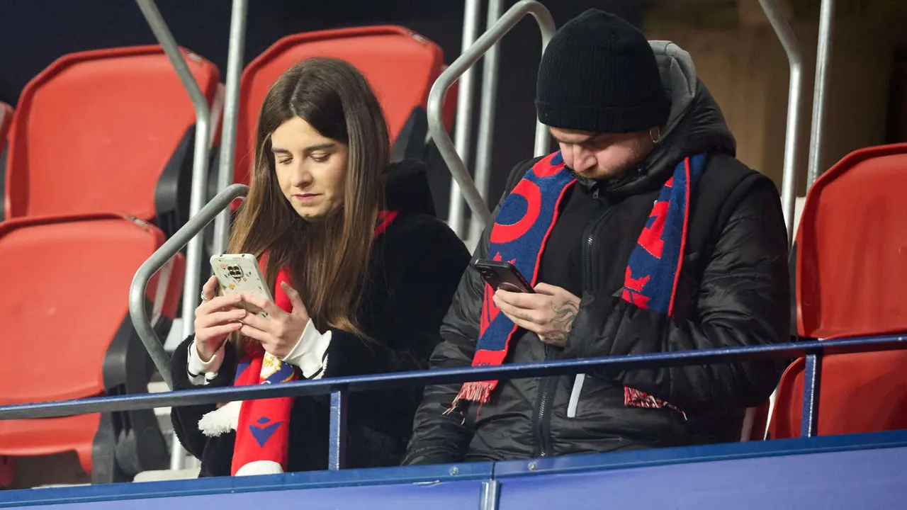 La grada del estadio de El Sadar durante el partido de La Liga EA Sports entre CA Osasuna y Levante UD disputado en Pamplona. IÑIGO ALZUGARAY