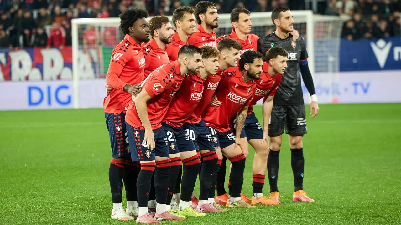 Partido de La Liga EA Sports entre CA Osasuna y Levante UD disputado en el estadio de El Sadar en Pamplona. IÑIGO ALZUGARAY