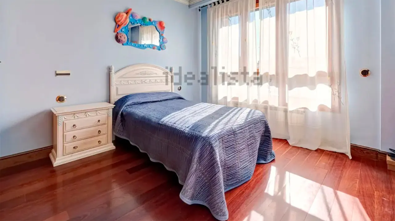 Casa en venta en San Adrián. IDEALISTA