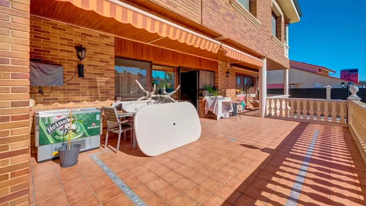 Casa en venta en San Adrián. IDEALISTA