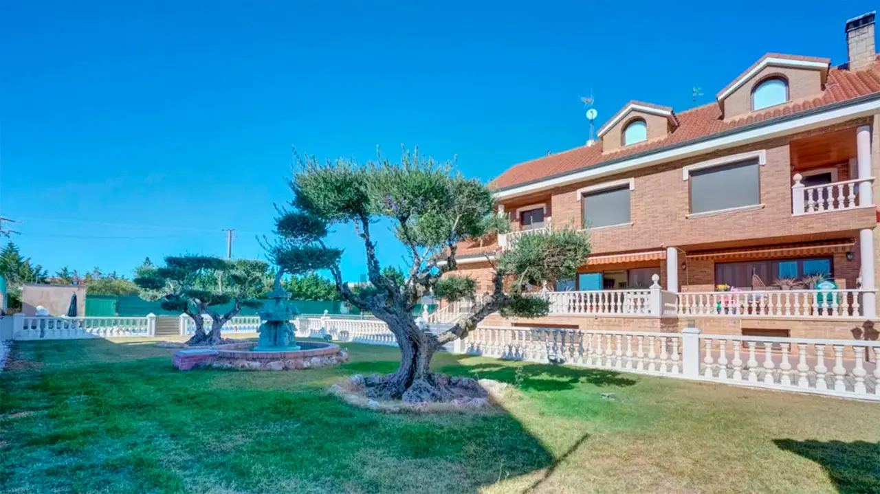 Casa en venta en San Adrián. IDEALISTA