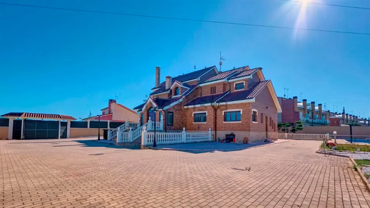Casa en venta en San Adrián. IDEALISTA