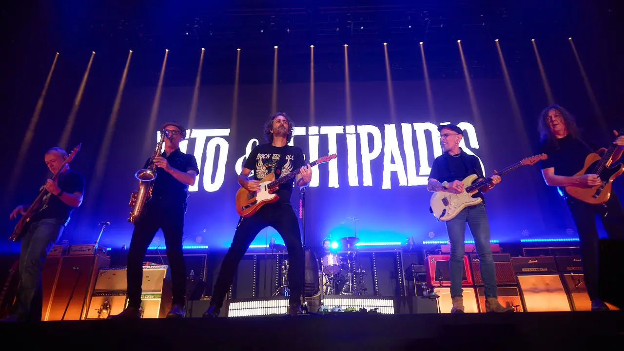 Concierto de Fito & Fitipaldis en el pabellón Navarra Arena dentro de su gira Aullidos Tour que sirve de presentación de su nuevo disco El monte de los aullidos. IÑIGO ALZUGARAY