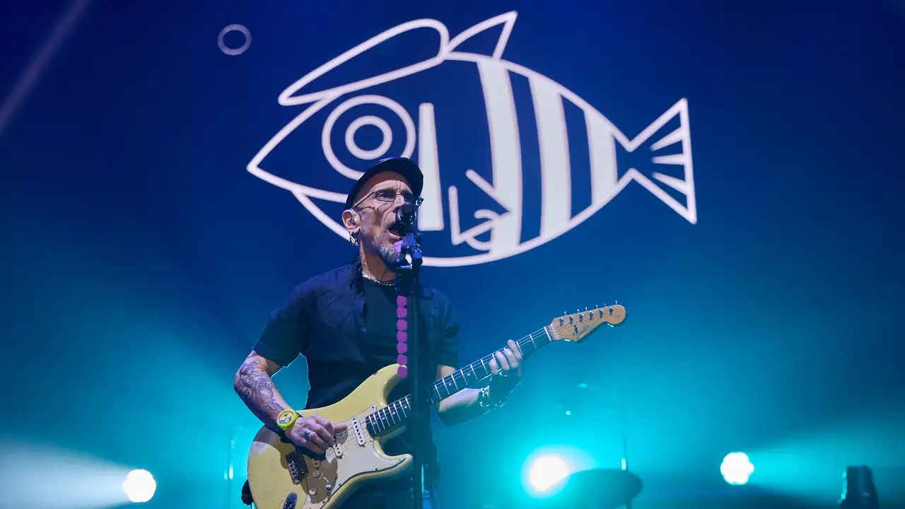 Concierto de Fito & Fitipaldis en el pabellón Navarra Arena dentro de su gira Aullidos Tour que sirve de presentación de su nuevo disco El monte de los aullidos. IÑIGO ALZUGARAY