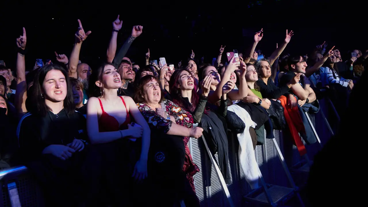 Concierto de Fito & Fitipaldis en el pabellón Navarra Arena dentro de su gira Aullidos Tour que sirve de presentación de su nuevo disco El monte de los aullidos. IÑIGO ALZUGARAY