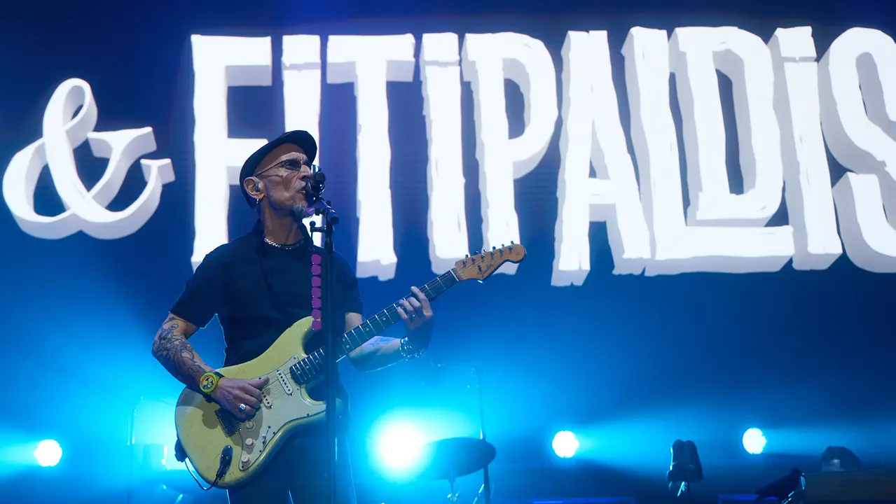 Concierto de Fito & Fitipaldis en el pabellón Navarra Arena dentro de su gira Aullidos Tour que sirve de presentación de su nuevo disco El monte de los aullidos. IÑIGO ALZUGARAY