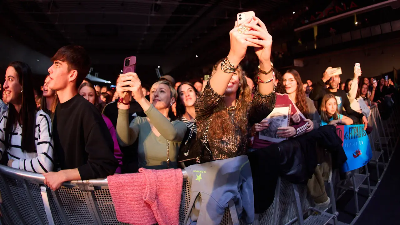 Concierto de Fito & Fitipaldis en el pabellón Navarra Arena dentro de su gira Aullidos Tour que sirve de presentación de su nuevo disco El monte de los aullidos. IÑIGO ALZUGARAY