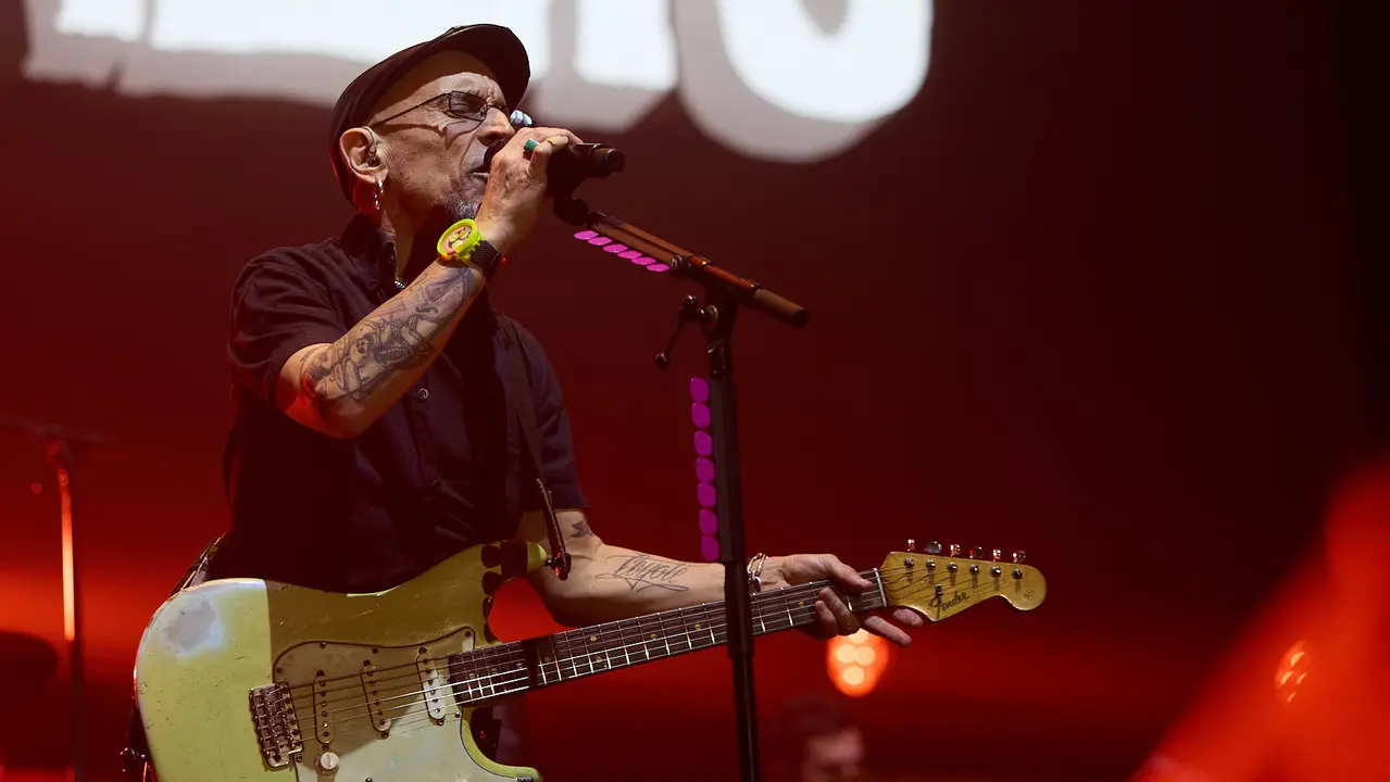 Concierto de Fito & Fitipaldis en el pabellón Navarra Arena dentro de su gira Aullidos Tour que sirve de presentación de su nuevo disco El monte de los aullidos. IÑIGO ALZUGARAY