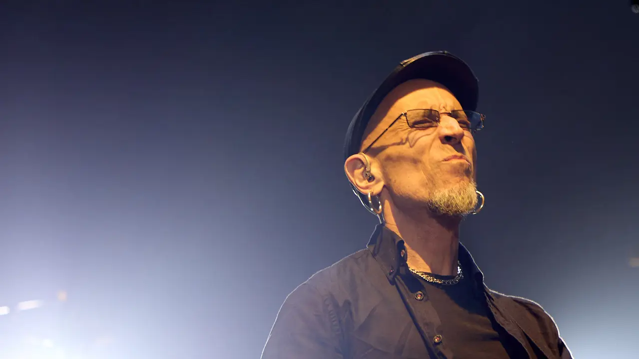 Concierto de Fito & Fitipaldis en el pabellón Navarra Arena dentro de su gira Aullidos Tour que sirve de presentación de su nuevo disco El monte de los aullidos. IÑIGO ALZUGARAY