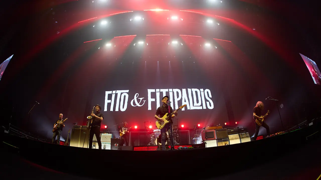 Concierto de Fito & Fitipaldis en el pabellón Navarra Arena dentro de su gira Aullidos Tour que sirve de presentación de su nuevo disco El monte de los aullidos. IÑIGO ALZUGARAY
