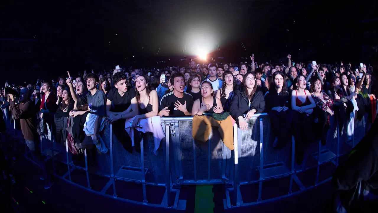 Concierto de Fito & Fitipaldis en el pabellón Navarra Arena dentro de su gira Aullidos Tour que sirve de presentación de su nuevo disco El monte de los aullidos. IÑIGO ALZUGARAY