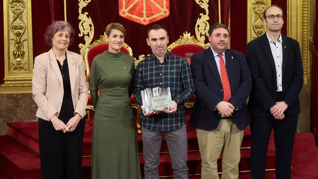 La presidenta Mar&iacute;a Chivite preside la entrega de Medallas al M&eacute;rito Deportivo 2025 en Navarra. I&Ntilde;IGO ALZUGARAY