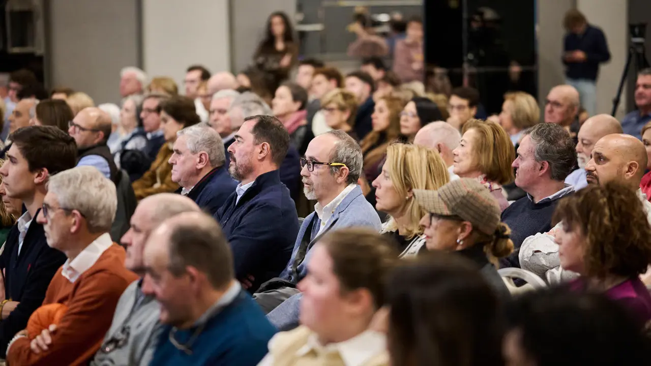 El expresidente del Gobierno de Espa&ntilde;a, Mariano Rajoy Brey, presenta su libro 'El arte de gobernar' en un acto presentado por los populares Sergio Sayas y Carlos Garc&iacute;a Adanero que clausurar&aacute; el presidente del PPN, Javier Garc&iacute;a. PABLO LASAOSA