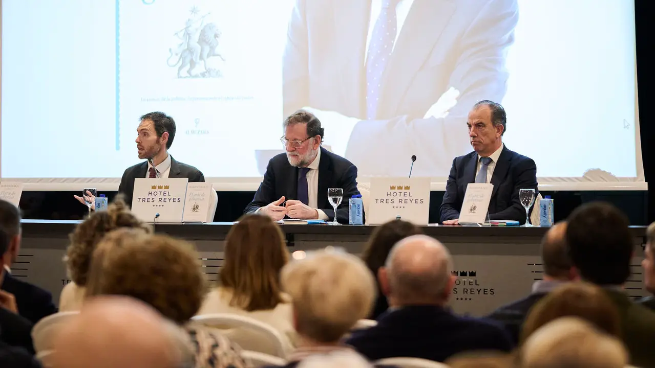 El expresidente del Gobierno de Espa&ntilde;a, Mariano Rajoy Brey, presenta su libro 'El arte de gobernar' en un acto presentado por los populares Sergio Sayas y Carlos Garc&iacute;a Adanero que clausurar&aacute; el presidente del PPN, Javier Garc&iacute;a. PABLO LASAOSA