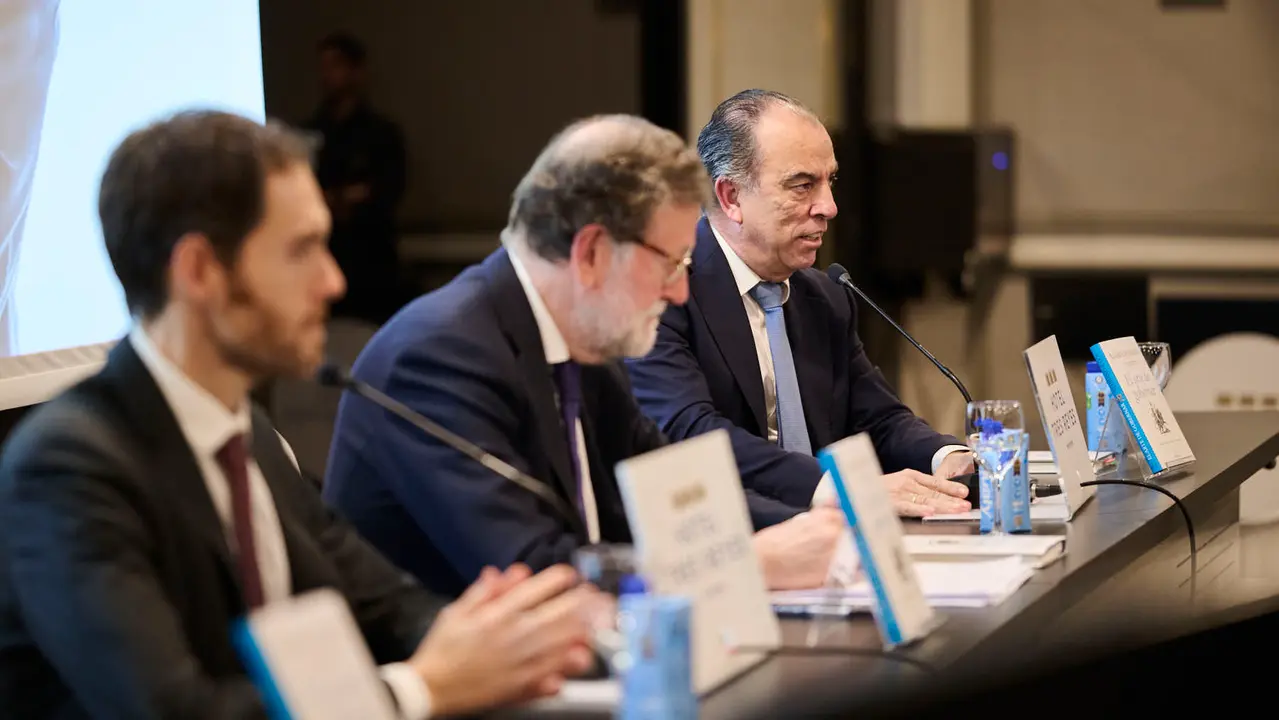 El expresidente del Gobierno de Espa&ntilde;a, Mariano Rajoy Brey, presenta su libro 'El arte de gobernar' en un acto presentado por los populares Sergio Sayas y Carlos Garc&iacute;a Adanero que clausurar&aacute; el presidente del PPN, Javier Garc&iacute;a. PABLO LASAOSA