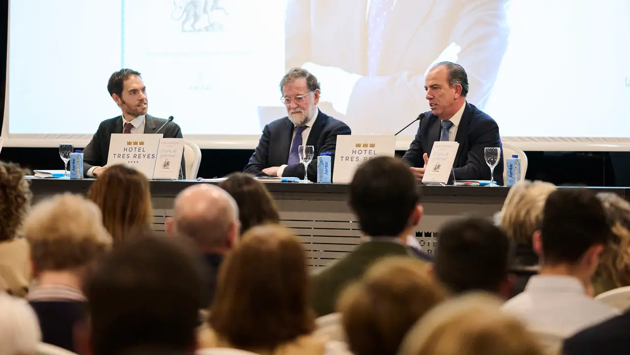 El expresidente del Gobierno de Espa&ntilde;a, Mariano Rajoy Brey, presenta su libro 'El arte de gobernar' en un acto presentado por los populares Sergio Sayas y Carlos Garc&iacute;a Adanero que clausurar&aacute; el presidente del PPN, Javier Garc&iacute;a. PABLO LASAOSA
