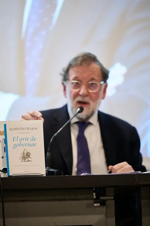 El expresidente del Gobierno de Espa&ntilde;a, Mariano Rajoy Brey, presenta su libro 'El arte de gobernar' en un acto presentado por los populares Sergio Sayas y Carlos Garc&iacute;a Adanero que clausurar&aacute; el presidente del PPN, Javier Garc&iacute;a. PABLO LASAOSA