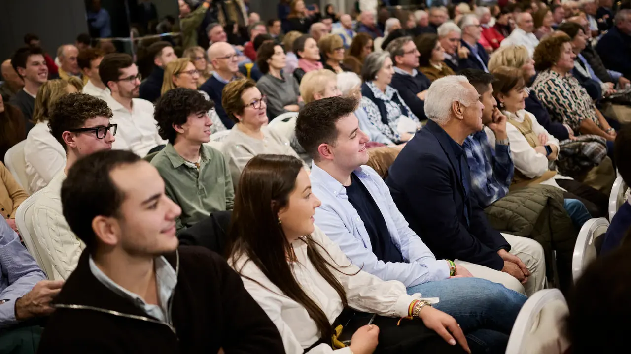 El expresidente del Gobierno de Espa&ntilde;a, Mariano Rajoy Brey, presenta su libro 'El arte de gobernar' en un acto presentado por los populares Sergio Sayas y Carlos Garc&iacute;a Adanero que clausurar&aacute; el presidente del PPN, Javier Garc&iacute;a. PABLO LASAOSA