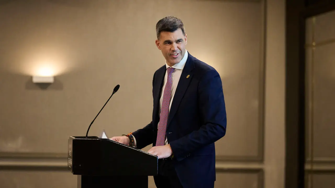 El expresidente del Gobierno de Espa&ntilde;a, Mariano Rajoy Brey, presenta su libro 'El arte de gobernar' en un acto presentado por los populares Sergio Sayas y Carlos Garc&iacute;a Adanero que clausurar&aacute; el presidente del PPN, Javier Garc&iacute;a. PABLO LASAOSA