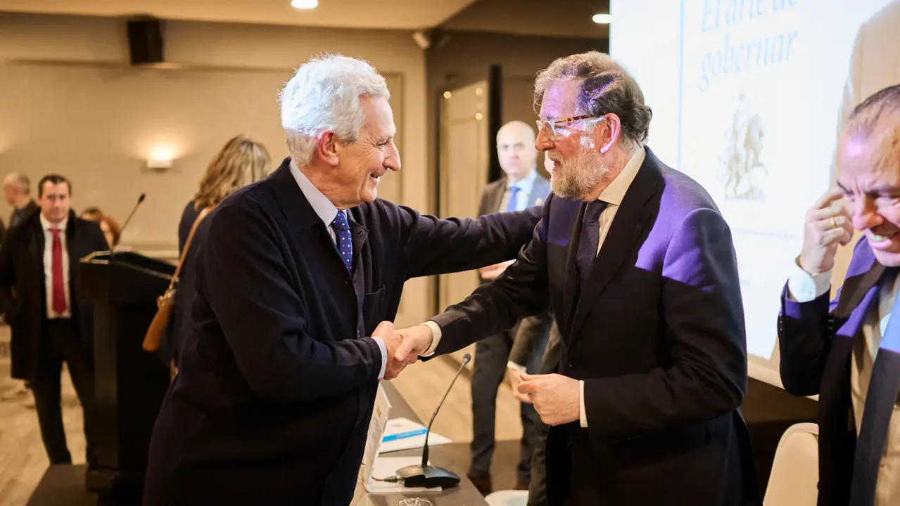 El expresidente del Gobierno de Espa&ntilde;a, Mariano Rajoy Brey, presenta su libro 'El arte de gobernar' en un acto presentado por los populares Sergio Sayas y Carlos Garc&iacute;a Adanero que clausurar&aacute; el presidente del PPN, Javier Garc&iacute;a. PABLO LASAOSA