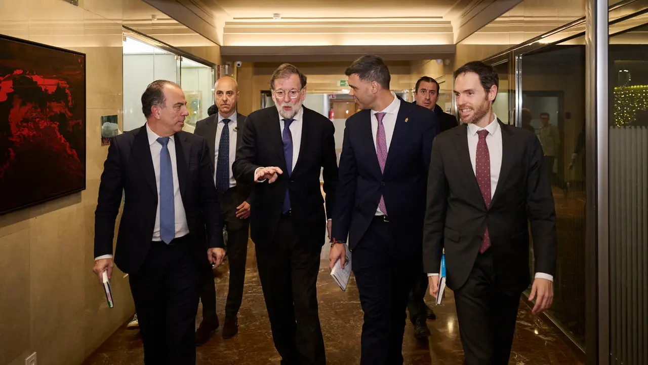 El expresidente del Gobierno de Espa&ntilde;a, Mariano Rajoy Brey, presenta su libro 'El arte de gobernar' en un acto presentado por los populares Sergio Sayas y Carlos Garc&iacute;a Adanero que clausurar&aacute; el presidente del PPN, Javier Garc&iacute;a. PABLO LASAOSA