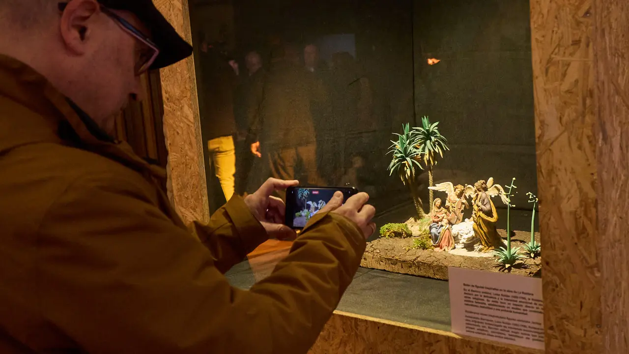 Presentaci&oacute;n de la exposici&oacute;n de belenes en la Catedral de Pamplona. I&Ntilde;IGO ALZUGARAY