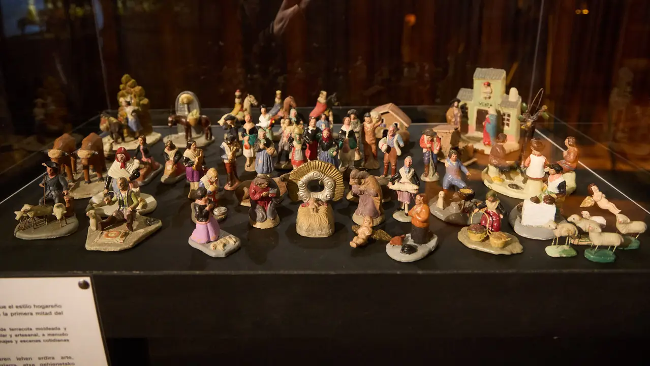 Presentaci&oacute;n de la exposici&oacute;n de belenes en la Catedral de Pamplona. I&Ntilde;IGO ALZUGARAY