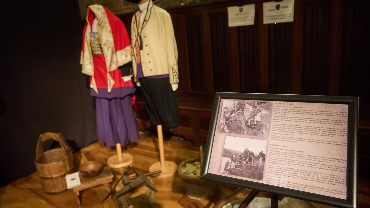 Presentaci&oacute;n de la exposici&oacute;n de belenes en la Catedral de Pamplona. I&Ntilde;IGO ALZUGARAY