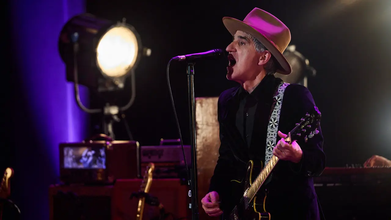 Concierto Mikel Erentxun en el auditorio Baluarte de Pamplona, dentro de sus gira DD40 Mikel Erentxun - Duncan Dhu Tour 2025, que celebra los 40 a&ntilde;os del debut discogr&aacute;fico de Duncan Dhu. I&Ntilde;IGO ALZUGARAY