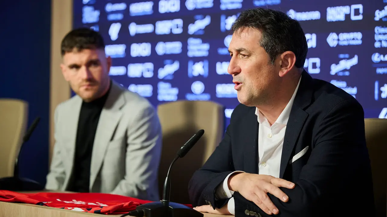 Presentaci&oacute;n de Javi Gal&aacute;n, nuevo jugador de Osasuna para lo que queda de temporada 2025/2026. PABLO LASAOSA