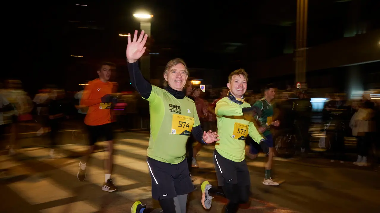 La XXXXII San Silvestre 2025 de Pamplona con un recorrido de 4,5 kil&oacute;metros por el centro de la capital navarra. PABLO LASAOSA