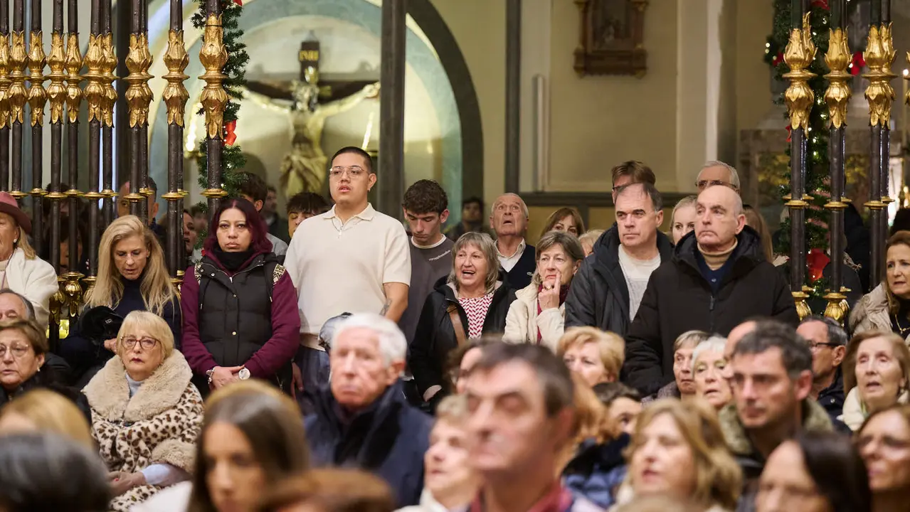 Primer pelda&ntilde;o de la tradicional escalerica de San Ferm&iacute;n 2026. PABLO LASAOSA