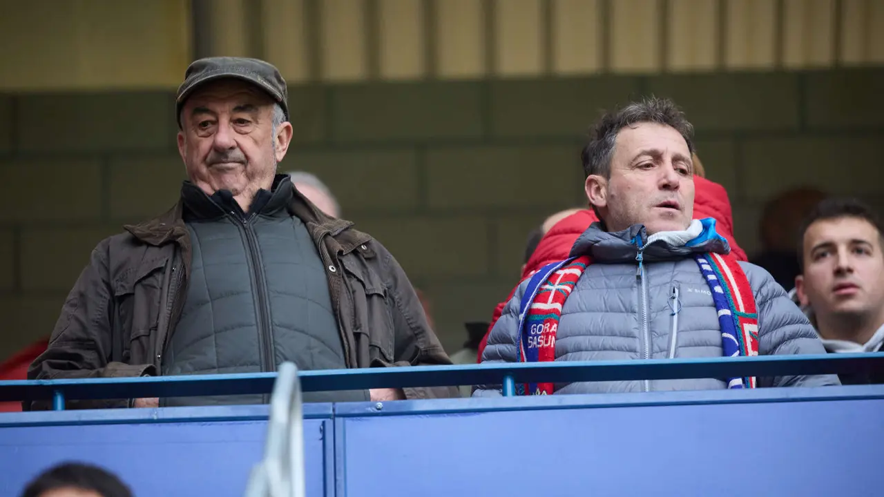 La grada del estadio de El Sadar durante el partido de La Liga EA Sports entre CA Osasuna y Athletic Club disputado en Pamplona. I&Ntilde;IGO ALZUGARAY