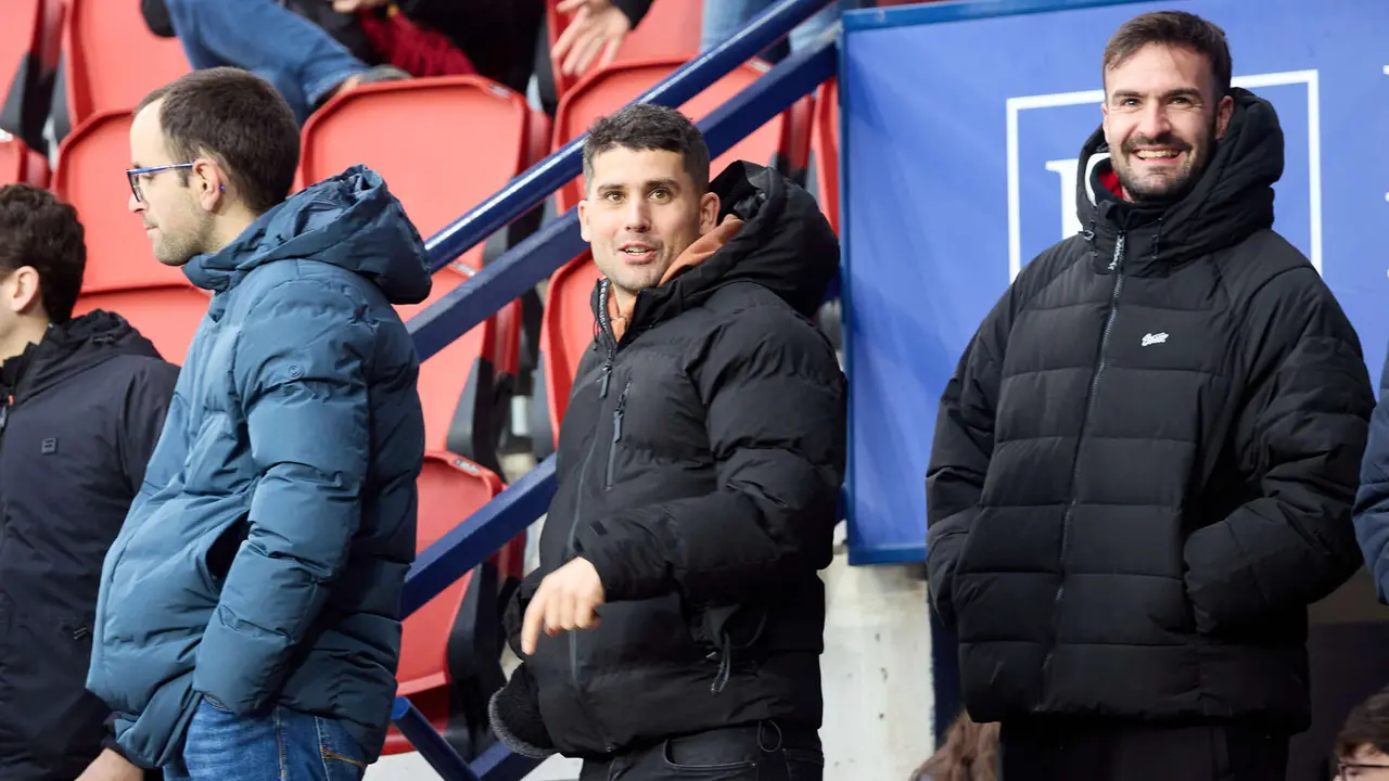 La grada del estadio de El Sadar durante el partido de La Liga EA Sports entre CA Osasuna y Athletic Club disputado en Pamplona. I&Ntilde;IGO ALZUGARAY
