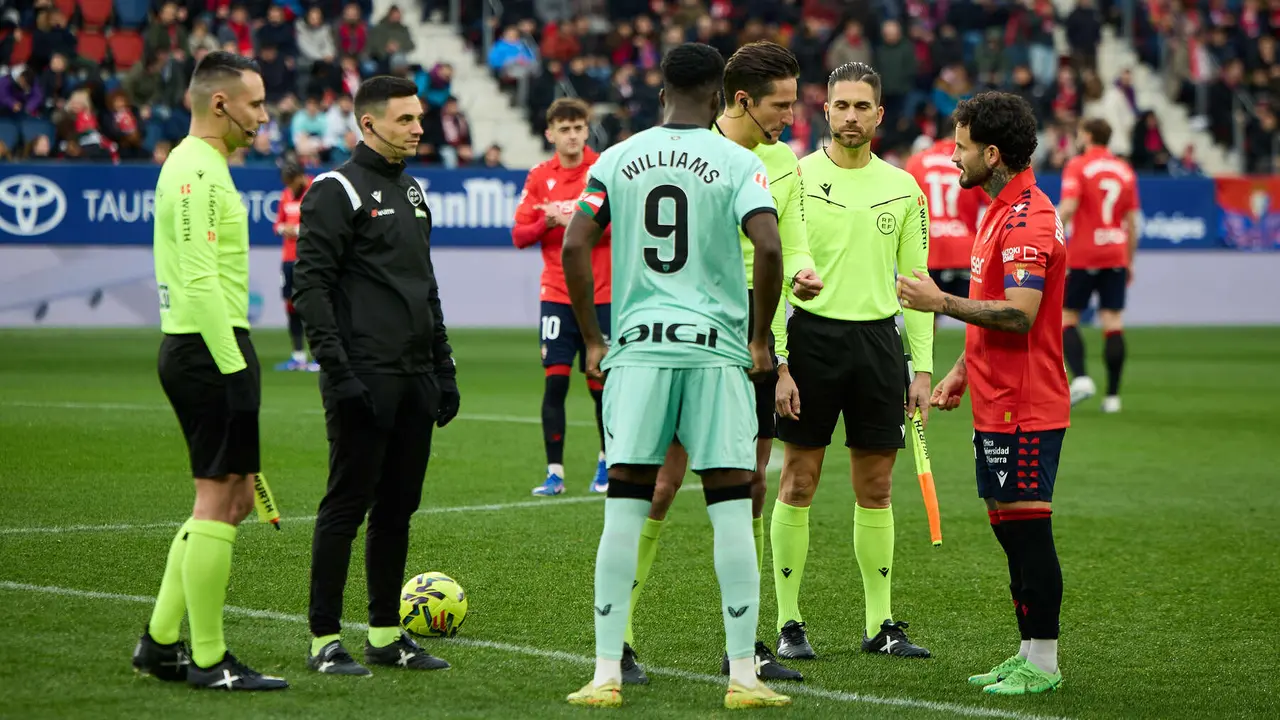Partido de La Liga EA Sports entre CA Osasuna y Athletic Club disputado en el estadio de El Sadar en Pamplona. I&Ntilde;IGO ALZUGARAY