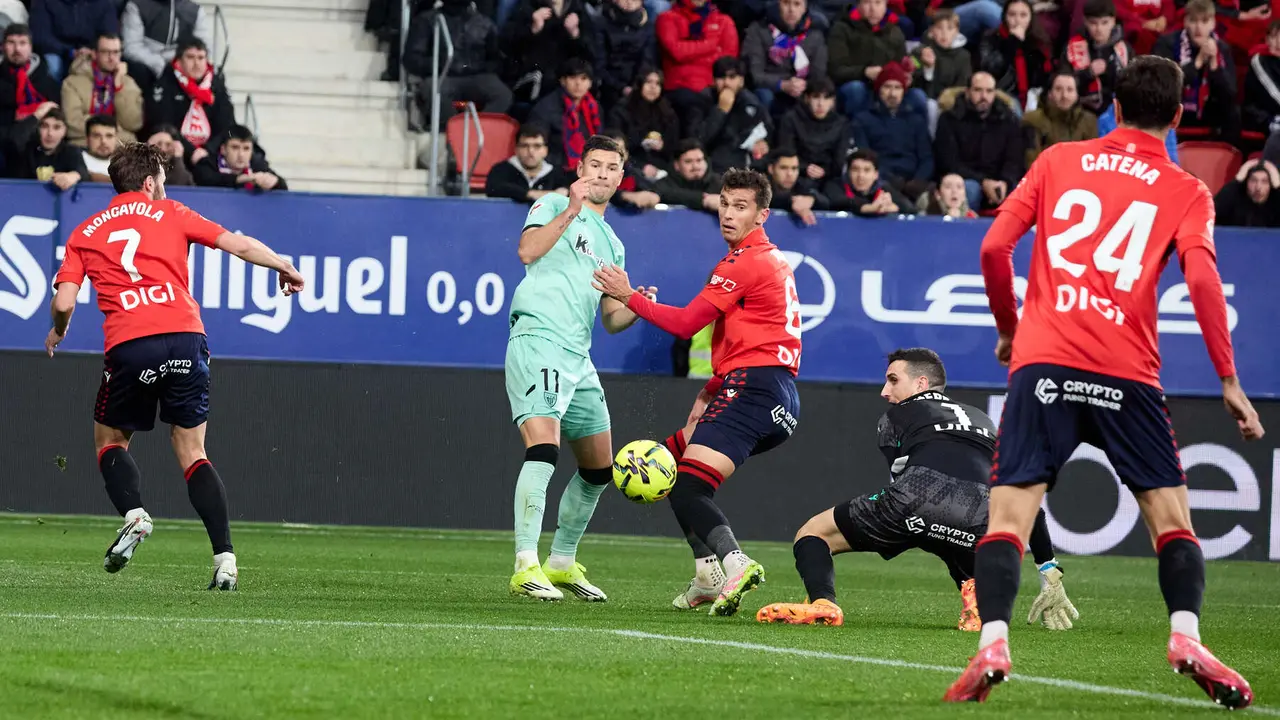 Partido de La Liga EA Sports entre CA Osasuna y Athletic Club disputado en el estadio de El Sadar en Pamplona. I&Ntilde;IGO ALZUGARAY