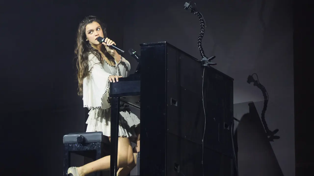 Concierto de Amaia en el pabell&oacute;n Navarra Arena con el que inicia su gira de Arenas 2026. I&Ntilde;IGO ALZUGARAY