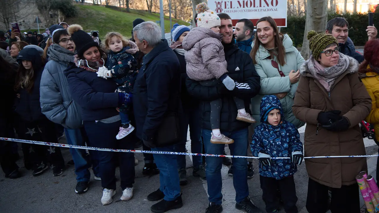 Llegada de los Reyes Magos a Pamplona por el puente de La Magdalena y el Portal de Francia hasta la Plaza del Ayuntamiento. I&Ntilde;IGO ALZUGARAY