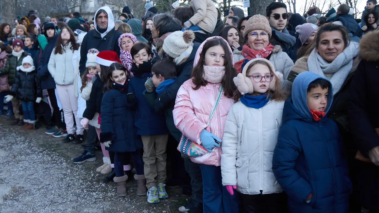 Llegada de los Reyes Magos a Pamplona por el puente de La Magdalena y el Portal de Francia hasta la Plaza del Ayuntamiento. I&Ntilde;IGO ALZUGARAY