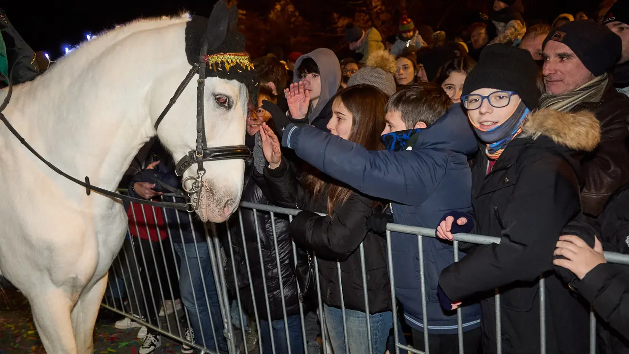 Cabalgata de los Reyes Magos por las calles de Pamplona. I&Ntilde;IGO ALZUGARAY