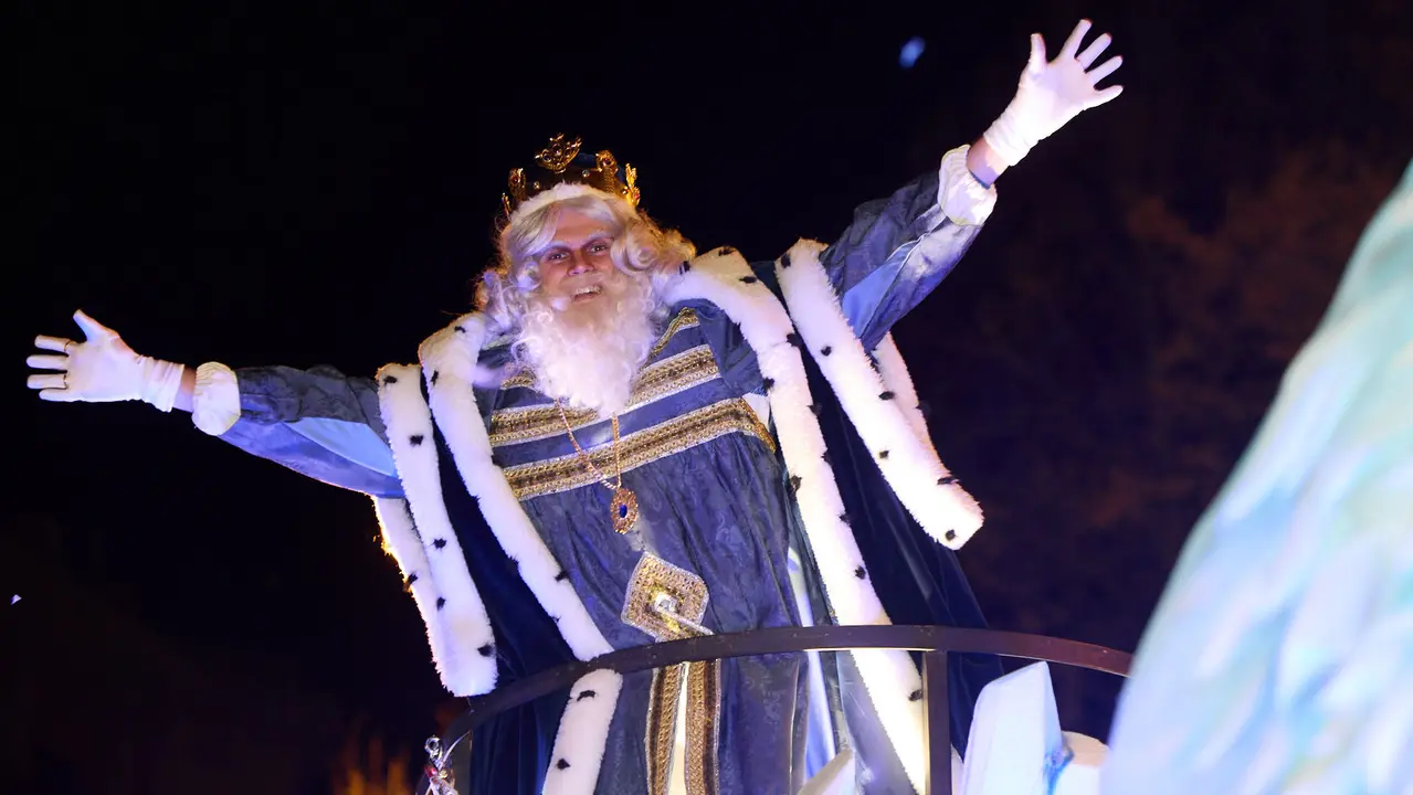 Cabalgata de los Reyes Magos por las calles de Pamplona. I&Ntilde;IGO ALZUGARAY
