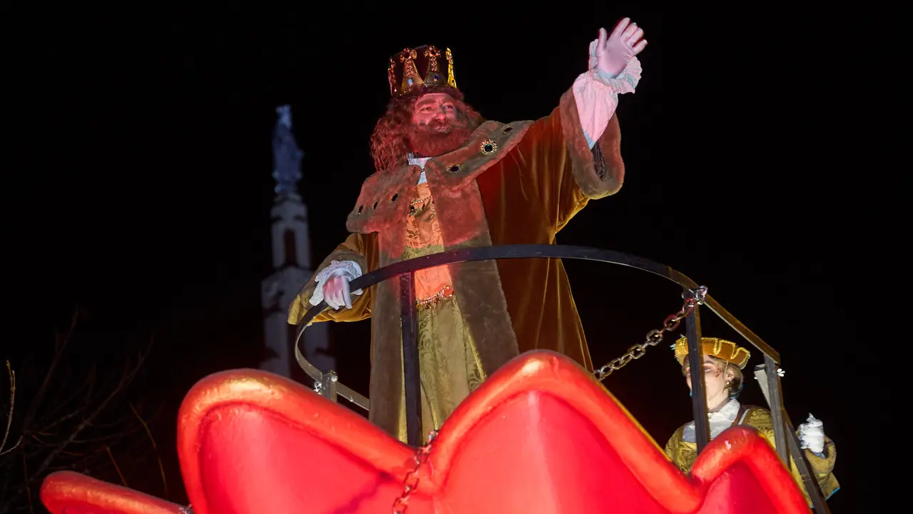 Cabalgata de los Reyes Magos por las calles de Pamplona. I&Ntilde;IGO ALZUGARAY