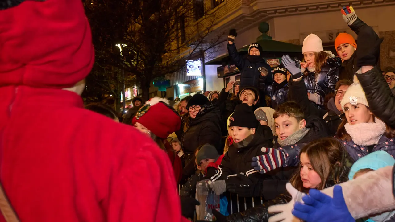Cabalgata de los Reyes Magos por las calles de Pamplona. I&Ntilde;IGO ALZUGARAY